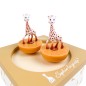 Dancing - Sophie la Girafe© - Caramel Dancing - Sophie la Girafe© - Caramel